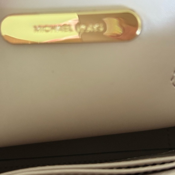 Michael Kors Pink Medium Mercer Crossbody Tote NWOT - Picture 12 of 14